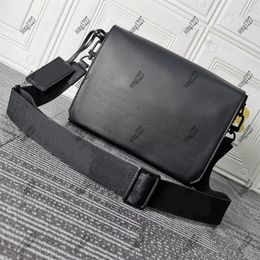 postman 570 luxury bags 80 designer design fashion handbags Black is easy to carry Minimalism Messenger bag338r