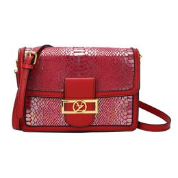 Fashionable laser crocodile patterned small square bag for women's versatile foreign style commuting, one shoulder crossbody bag for women 230913