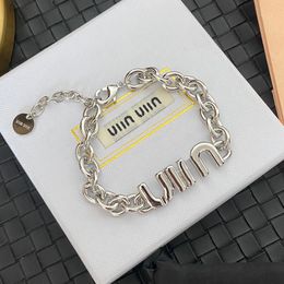 Luxus-Kettenarmbänder für Damen und Herren, modischer Designer-Schmuck, Marke, Brief, Kupfer, Armband, Kordel, Kette, vergoldetes Silber, Armband, Manschette, Schmuckzubehör