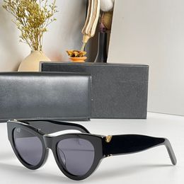 Sunglasses Ladies Designers SL M94 Cats Eye Sunglasses Temperament Queen Street photography Classic Beach Party Sunglasses Top of the line Original Box