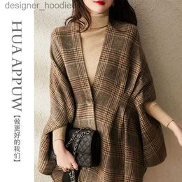 Women's Cape Painting Park Fashion Cloak Plaid Irregular Woolen Jacket Women's Clothing 2022 Autumn New Style Long-Sleeved V-Neck Trendy Top L230914