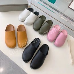 Round Toe Slip On Scuffs Fashion Casual Shoes Leather Single Shoes For Women Luxury Brand Slides Size 35-45 Unisex Slippers Designer Ladies Flat Causal Shoes Booties