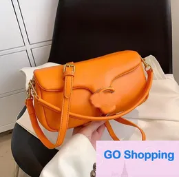 Top Classic Design Ladies Pillow Shoulder Bag White Soft Flap Tote Designer Fashion Small Leather Crossbody Bags women's