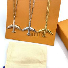 Pendant Necklaces New Designers Design Men and Women Pendant Necklace Stainless Steel Aeroplane Ring Necklaces Designer Jewellery x0913