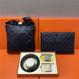 Combination gift box packaging, belt, two types of bags, super combination briefcase, is a very practical choice. Handbags are very suitable for daily use