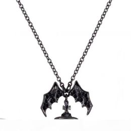 Queen Mother Demon Evil Titanium Black Wings Diamond Saturn Necklace Super Cool Punk Bat6525396288R