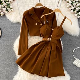 Two Piece Dress Preppy Style Autumn Set s Outifit Set Full Button Coat Spaghetti Strap Bra Pleated Dresses Drop 230914