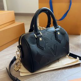 2023 Designer Leather Crossbody Handbag - Retro Clutch black leather messenger bag with Embossed Design for Women