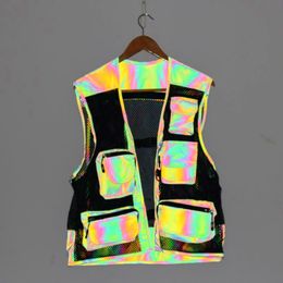 Men's Vests Techwear Rainbow Colour Hip Hop Reflective Vest Mesh Multipockets Sleeveless Jacket Mens Fishing Pographer Waistcoat Gilet 230914