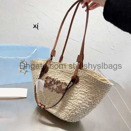 Totes Luxury large totes Shopping Bags Fold Straw weave handbags Designers Shoulder crossbody bag Casual famous purses beach Bag54