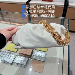 Bottegaa Vendetta Cowhide Handbag Pouch Teen Thick Chain Smooth Botega Cloud Bottegga Bag Hand Underarm Leather