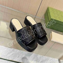 Women Platform Slippers Summer Brand Holiday Beach Shoes Fashion Slip On Outwear Female Designer Sandalias New Casual Sandals New Footwear