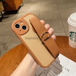 Cell Phone Cases Mobile Phone Cases For IPhone 14 Pro Max 13P 12 11 XR 8 7 Armband Designer Phonecase Retro Luxury Holder Case Leather Cover Shell 2022 HKD230914