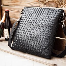 5A Classic Men's Shoulder Bag Designer Messenger Bag High-End Luxury Brand Woven Bag Men's Fashion File Bag Black Leather Pure Hand Woven 2023 New