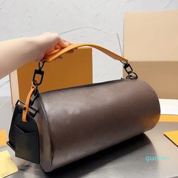 Designer Famous Fashion Mens The Leather Crossbody Bag Detachable And Adjustable Fabric Shoulder Strap HighCapacity The tote Bag