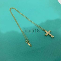 Pendant Necklaces Fashion brand T Crystal Pendant necklace for womens new products Luxury crystal cross Diamond necklace high quality 18k gold designer necklace je