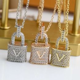 Pendant Necklaces Luxury Pendant Necklaces Fashion for Man Woman Designer Women Party Wedding Lovers Gift Fashion Jewellery x0913