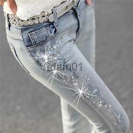 Women's Jeans women drilled hole jeans woman pencil pants women Jeans Ripped denim trousers wiTH RhinESTone Denim Pants Woman 210319 x0914