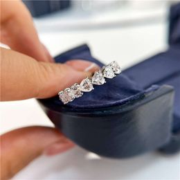 Designer jewelry Love Row Diamond Ring Heart Shaped Row Ring Full of Diamonds Sterling Silver Plated 18k Gold Moissanite Ring