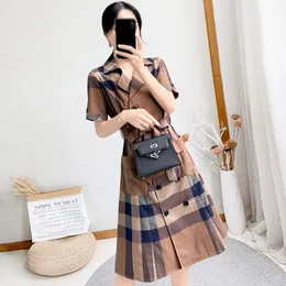 Designed and elegant plaid dress for women 2023Counter quality women's skirt cotton plaid collar stitching dress simple slim short-sleeved skirt tennis skirt