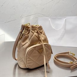 Bucket Bag Luxury Designer Womens Handbags Ladies Casual Purse Adjustable Shoulder Strap Underarm Cosmetic Oxford Cloth Waterproof Crossbody Bags