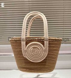 Totes Straw Bag Latest Design Simple and Practical Designer Handbag Luxury Gold Letter Crossbody Bag Casual Retro Straw Bag Nylon Shoulder Bag Style38