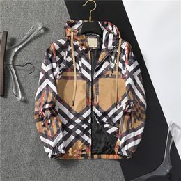 yy 2023 Designer mens jackets hoodies windbreaker spring autumn windrunner fashion hooded jacket M-XXXL