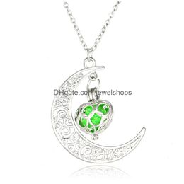 Pendant Necklaces New Heart Shape Essential Oil Diffuser Hollow Floating Aromatherapy Locket Moon Necklace For Women Fashion Diy Drop Dhuy2