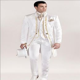 Handsome Embroidery Groomsmen Mandarin Lapel Groom Tuxedos Men Suits Wedding Prom Dinner Man BlazerJacket Pants Tie Vest A13436