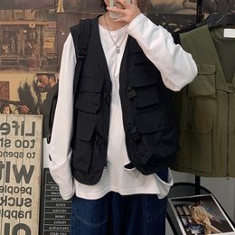 Men's Vests Mens Fashion Tooling Vest Men Streetwear Cargo Vest Hip Hop Sleeveless Jacket Gilet Military Multi-Pocket Outdoors Coat 230914