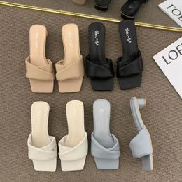 Slippers Women 2023 Summer Square Low Heel Shoes Fashion Brand Ladies Elegant Slides Outdoor Casual Sandals