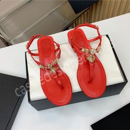 Summer Luxury Sexy Crystal Flat Heels Sandals Size 35-41 Women Satin Split Toe Sandals Female Flip Flops Bride Dress Shoes