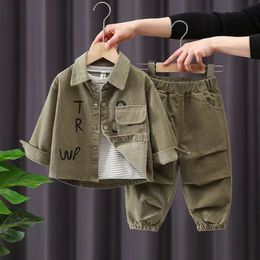 Clothing Sets Boy Autumn Suit 2023 Korean Handsome Baby Spring Fashion Style coat Western Corduroy cloth Two Piece Set 230914