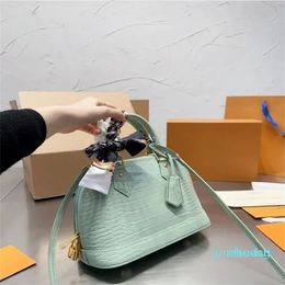 Fashion Bags with Lock Alma Women Shoulder Bag Chain Messenger crocodile pattern Leather Handbags Shell Purse Cosmetic Crossbody Totes billfold