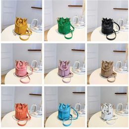 Trendy mar Small Drawstring Bag Candy Colours Leather Bucket Bags Women Crossbody Bags Letter Print Designer Handbags Fashion Woman Designers Wallet All-match Totes