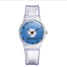 Small Daisy Jelly Watch Students Girls Cute Cartoon Chrysanthemum Silicone Watches Pin Buckle Delicate Wristwatches269D