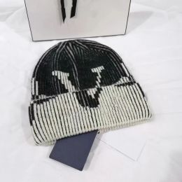 Fashion Designer Hats Mens Beanie Cap Winter Thermal Knit Hat Autumn Ski Luxury Letters Bonnet Warm Luxury Womens Plaid Skull Caps Travel -6