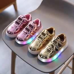 Athletic Outdoor Kids Led Shoes Fashion Glowing Sneakers for Girls Boys Solid Non-slip Skate Children Luminous Sole Casual Zapatillas 230915
