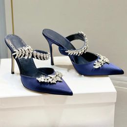 Luxus-Designer-Damen-Pumps, spitze Zehen, Baotou-Hausschuhe, 9 cm, dünne High Heels, Strass-Bling-Bankett-Sandalen für Stil, Sommer- und Frühlings-Multifunktions-Slipper