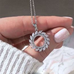 Fashion Circle Shaped Pendant Necklace with Marquise Cubic Zirconia Versatile Design Necklace for Women Wedding Jewellery