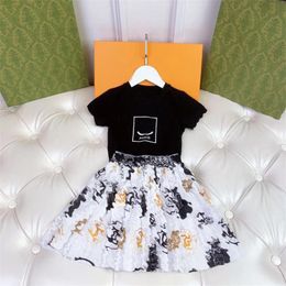 Summer Girl Set a due pezzi in stile principessa Scapa a maniche corte a manichette simpatiche per bambini con gonne a mezza corpo seti di abbigliamento da ragazze dolci