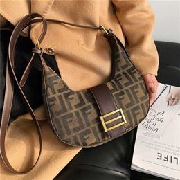 Handbag trendy bags club saddle versatile armpit Single Messenger Canvas women's H90