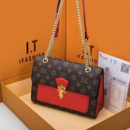 niche design new trendy old flower lock buckle fashion chain single shoulder crossbody small square bag trend P23