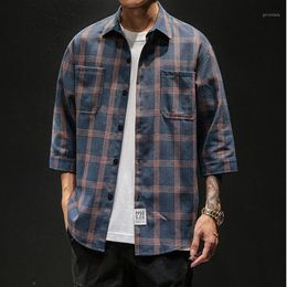 Casual Mens Three Quarter Shirt Japanese Streetwear Plaid Stripe Korean Shirt for Men Flannel Vintage Chemise Men Clothes1279S