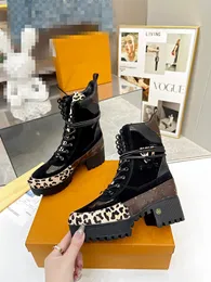 Tasman Sandal Boots Chestnut Designer Pelz Schaffell Stiefel für Frauen Australien Ultra Mini Plattform Slide Snow 0908