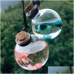 Car Air Purifiers Funny Per Bottle Empty Hanging Glass Bottles For Essential Oils Pers Pendant Ornament With Flower Freshener Drop D Dhttx