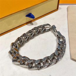 Designer Silver Bracelet Mens Titanium Steel Chains Luxury Brand Jewelry Women Bangle Retro Cuba Bracelets Fashion Wide Chain For 277r