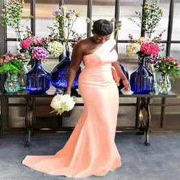 2022 Latest One Shoulder Mermaid Bridesmaid Dresses Pleats Garden Country Women Wedding Guest Evening Party Gowns Maif of Honour Dr224J