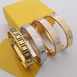 Europe America Top Designer Jewelry Lady Women Titanium Steel Black White Enamel Engraved Letter 18K Gold Bangle Bracelet 4 Color289s