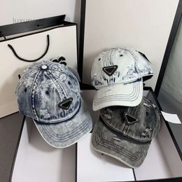 Ball Caps Designer Casquette Denim Hole Couple Fashion Street Shooting Baseball{category}